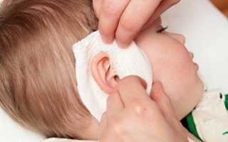 Оказание первой помощи, если у ребенка болит ухо