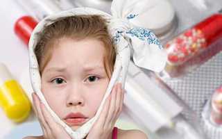 Что делать если у ребенка температура и болит ухо? Как помочь?